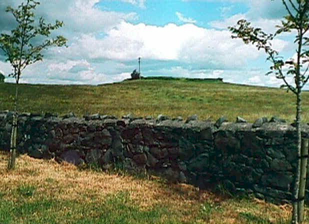 hillfort_1.jpg (76275 bytes)