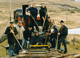Photograph of track laying gang (27Kbytes)