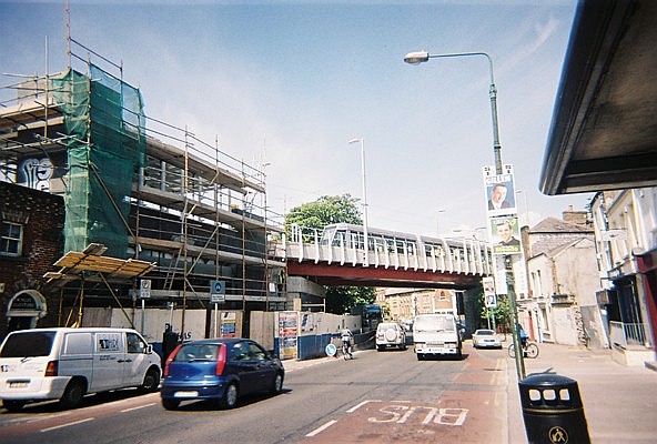 Luas tram tijdens het proefbedrijf bij de halte Ranalagh - 2004 Huib Zegers